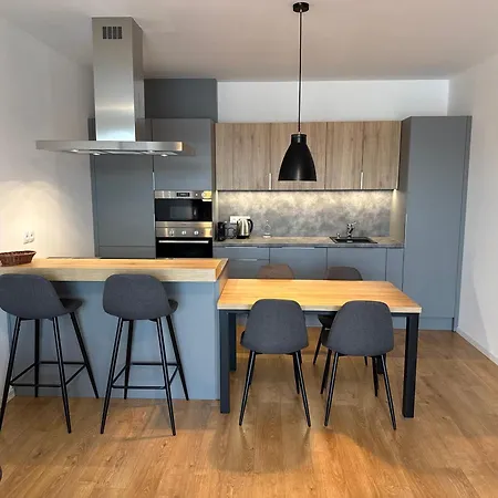 Premium In The Center - Free Parking - Ev Charging Apartamento *
